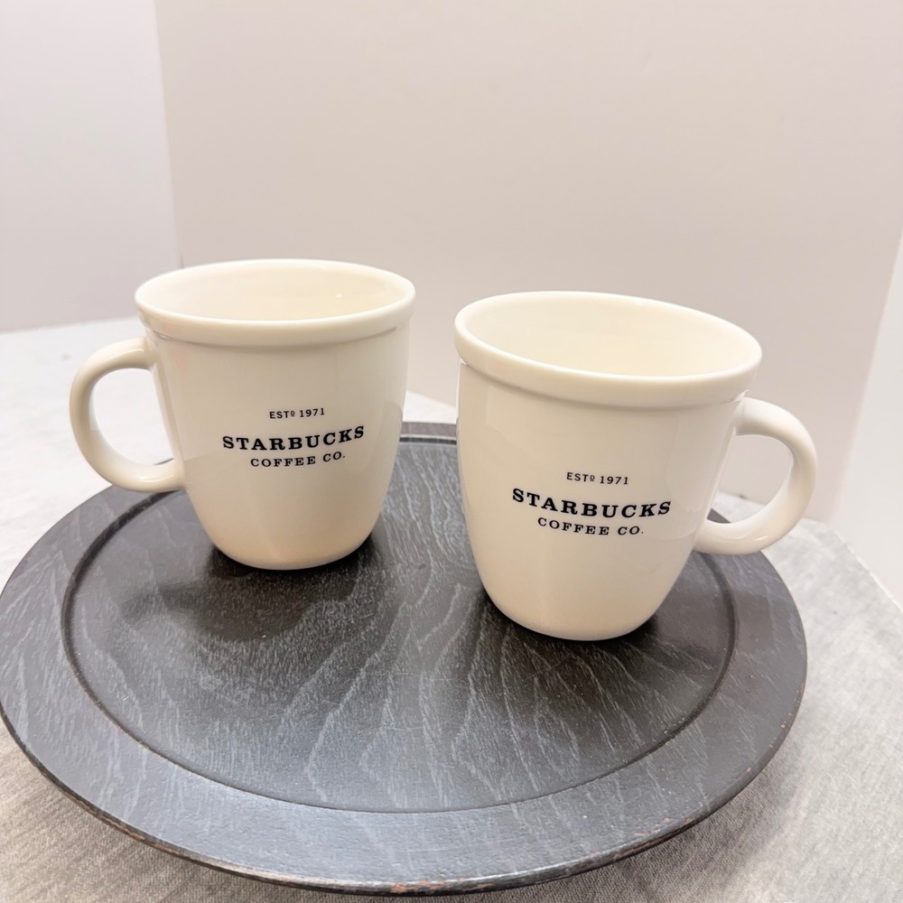 Vintage Starbucks Barista Coffee Mugs Set of 2 Cream Ceramic 2001 ESTD 1971